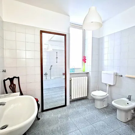 The Sunset 1 By Design Apartment Bellano