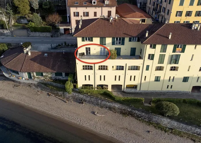 The Sunset 1 By Design Apartman Bellano